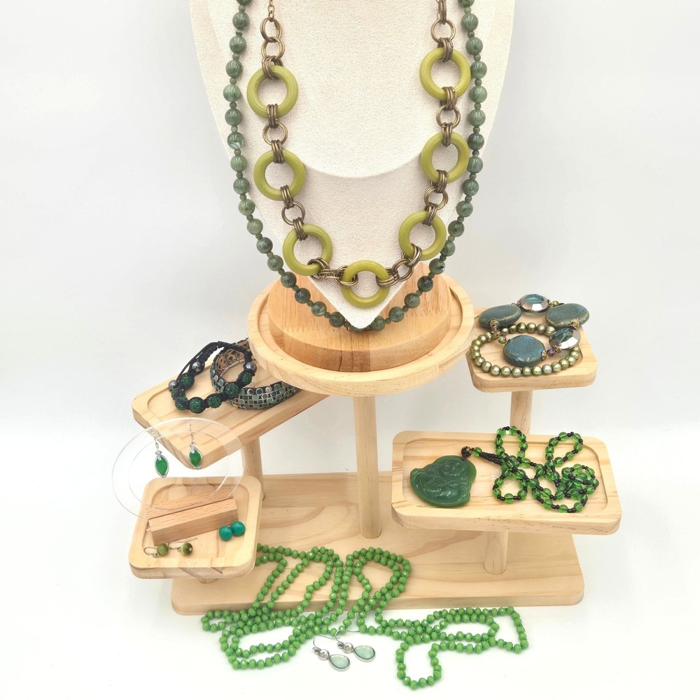 Gorgeous Green 12pc Curated Jewelry Lot Necklaces Bracelets Earrings Mixed Style